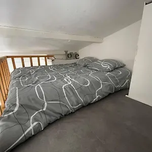 https://charmant-duplex-terrasse-5-min-du-centre-daix.aixenprovencehotels.org
